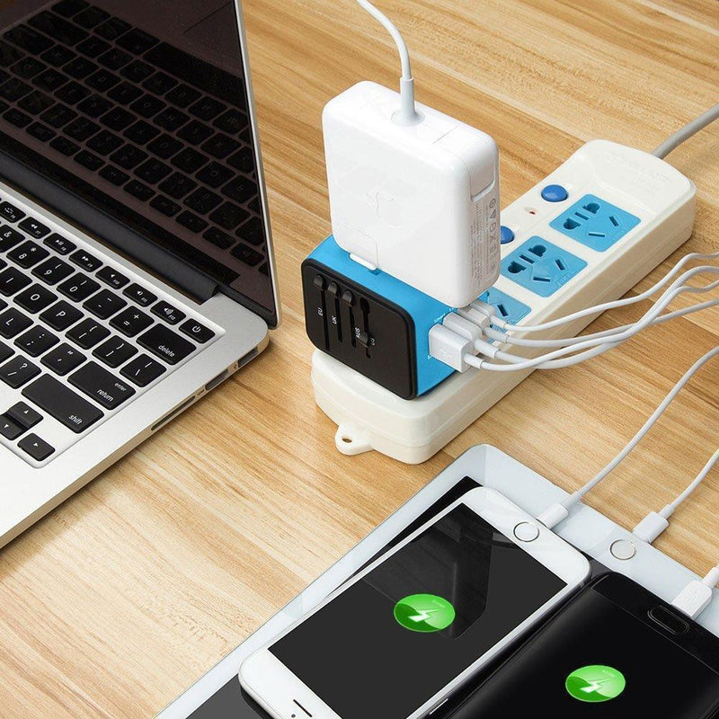 Alles-in-één universele reisstroomadapter